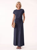 Lisa | Conjunto de 2 Piezas con Top de Cuello Redondo y Falda Maxi con Bolsillos